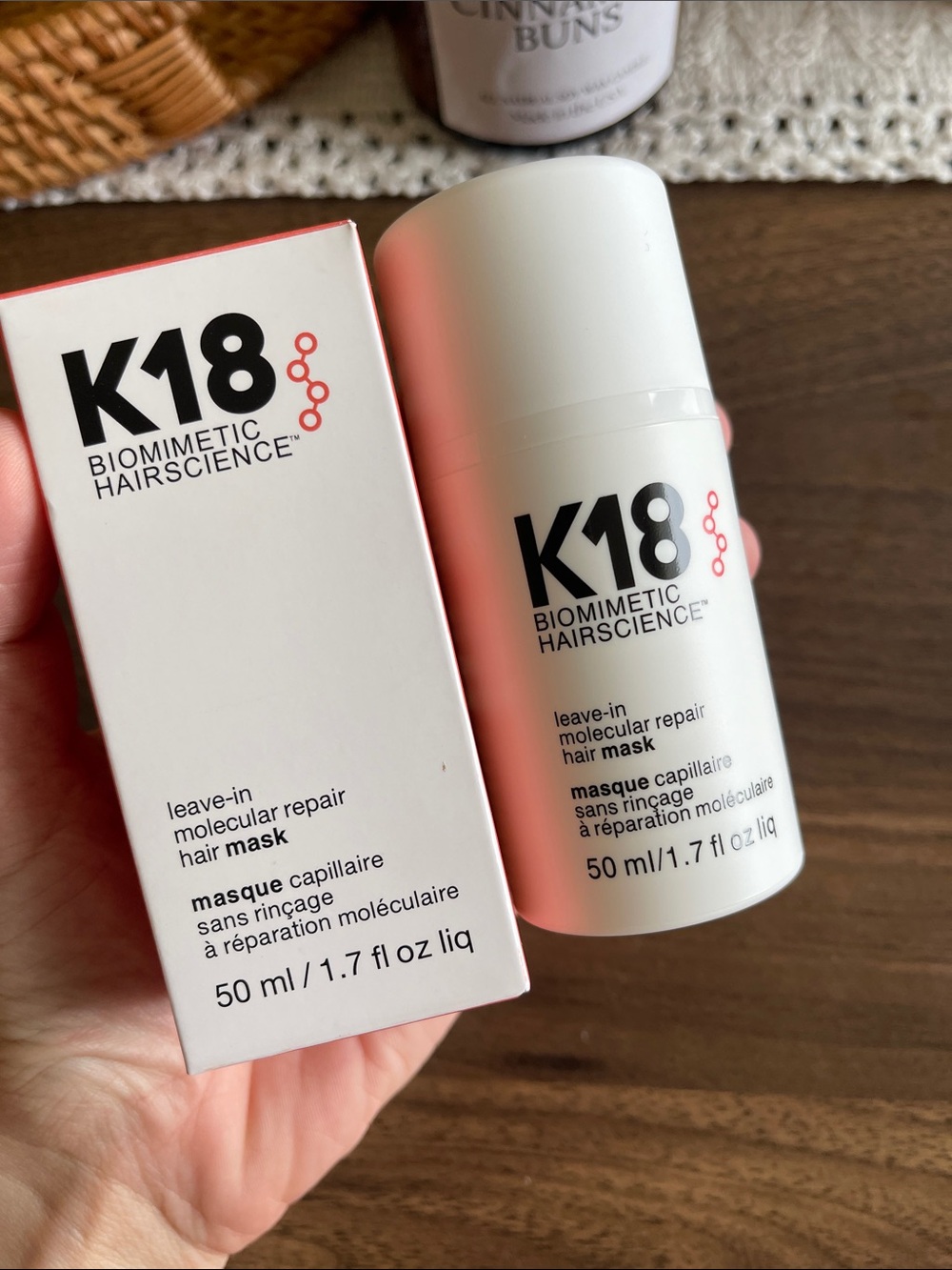 K18 Biomimetic Hairscience Leave-In Molecular Repair Hair Mask — White